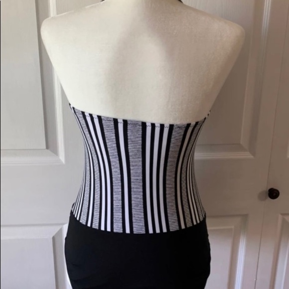 Swim Swimsuit 1 piece Leilani womans size 8 - Picture 3 of 5